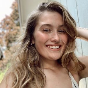 Meet your Posher, Becca